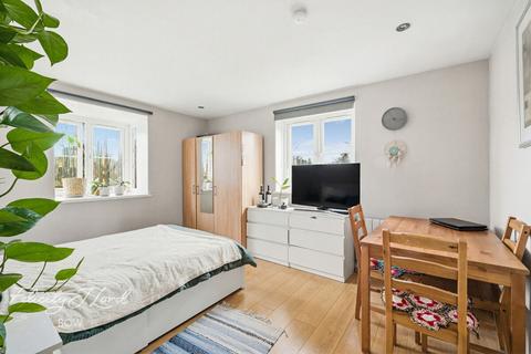 1 bedroom terraced house for sale, Athol Square, LONDON
