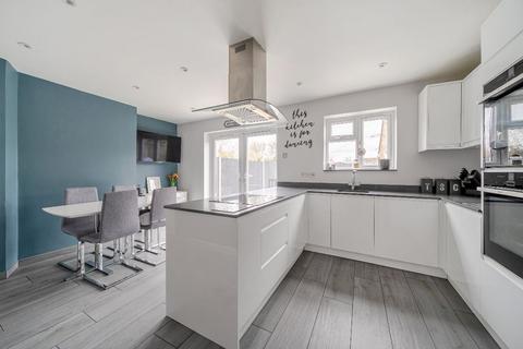 3 bedroom end of terrace house for sale, Kendall Road, Bedford