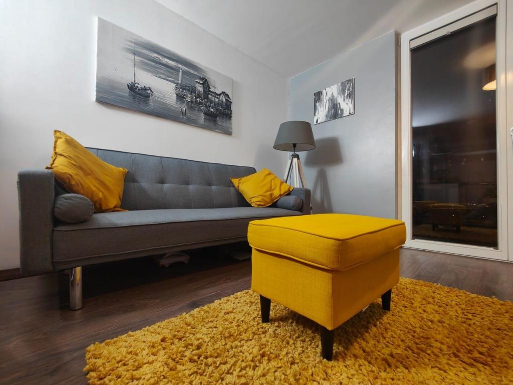 Lounge area