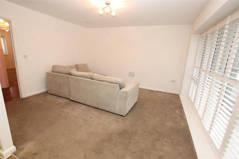 2 bedroom apartment to rent, Allium Rise, Dartford