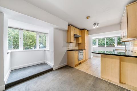 Bramlands Close, London, SW11