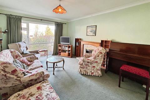 undefined, Fairway Walk, Bradford BD7