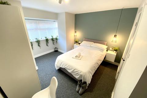 undefined, Ninth Avenue, Newcastle upon Tyne NE6