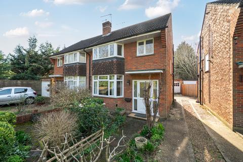 Link Way, Denham