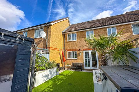 3 bedroom terraced house for sale, Wilfred Road, Taunton, Somerset - NO CHAIN!