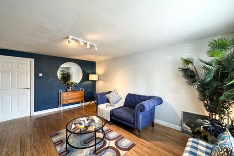 3 bedroom terraced house for sale, Wilfred Road, Taunton, Somerset - NO CHAIN!
