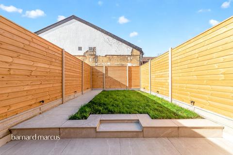4 bedroom semi-detached house for sale, Brunswick Crescent, London