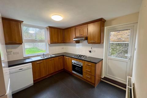 2 bedroom maisonette to rent, Howson Road, Brockley, London, SE4