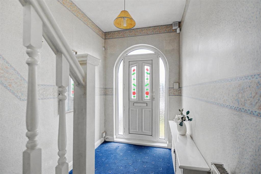 Hallway 2.jpeg