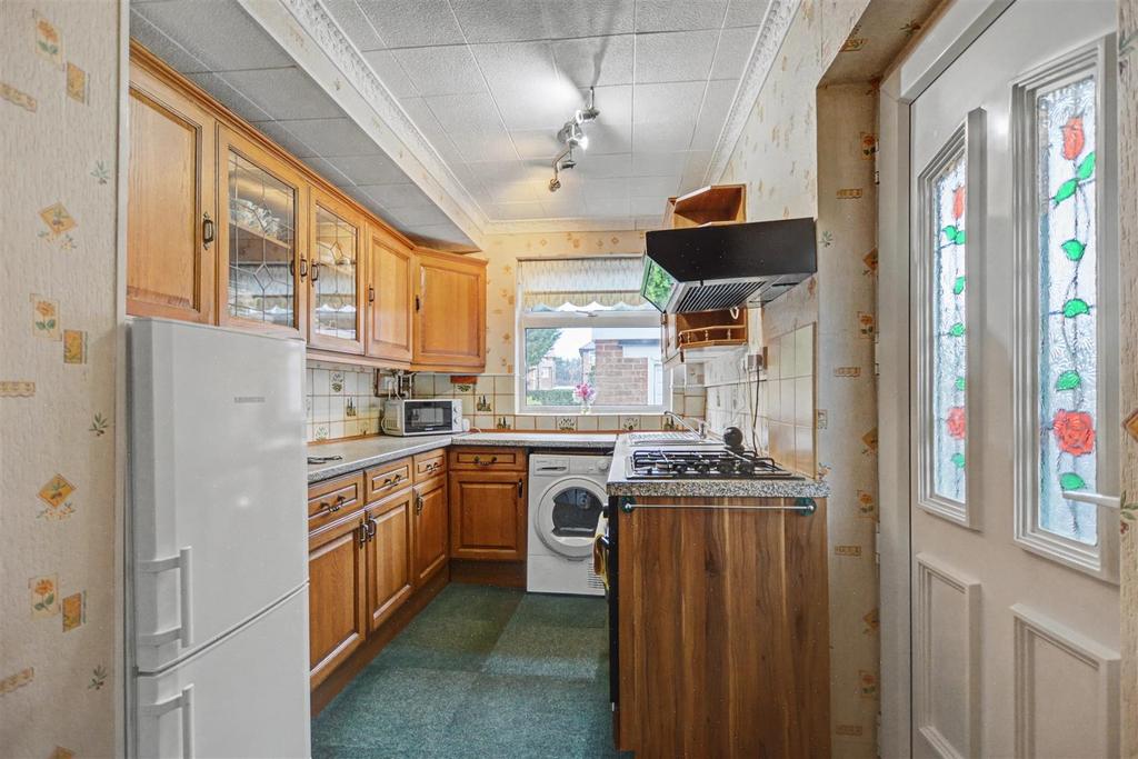 Kitchen 2.jpeg
