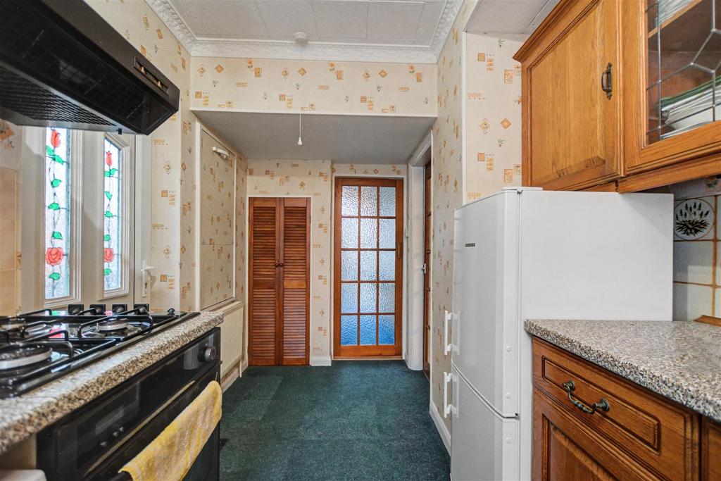 Kitchen 3.jpeg