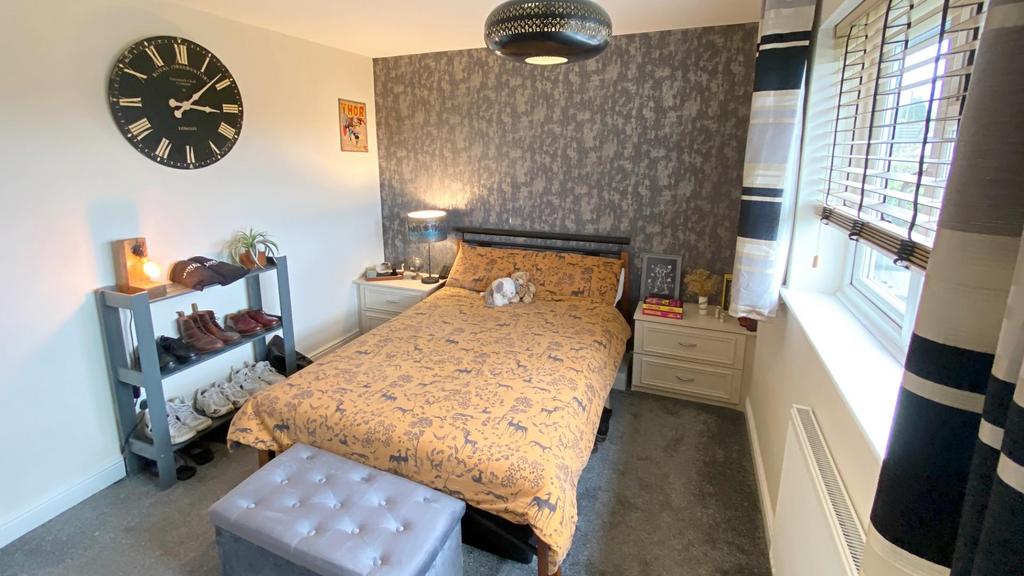 17 bedroom two.jpg