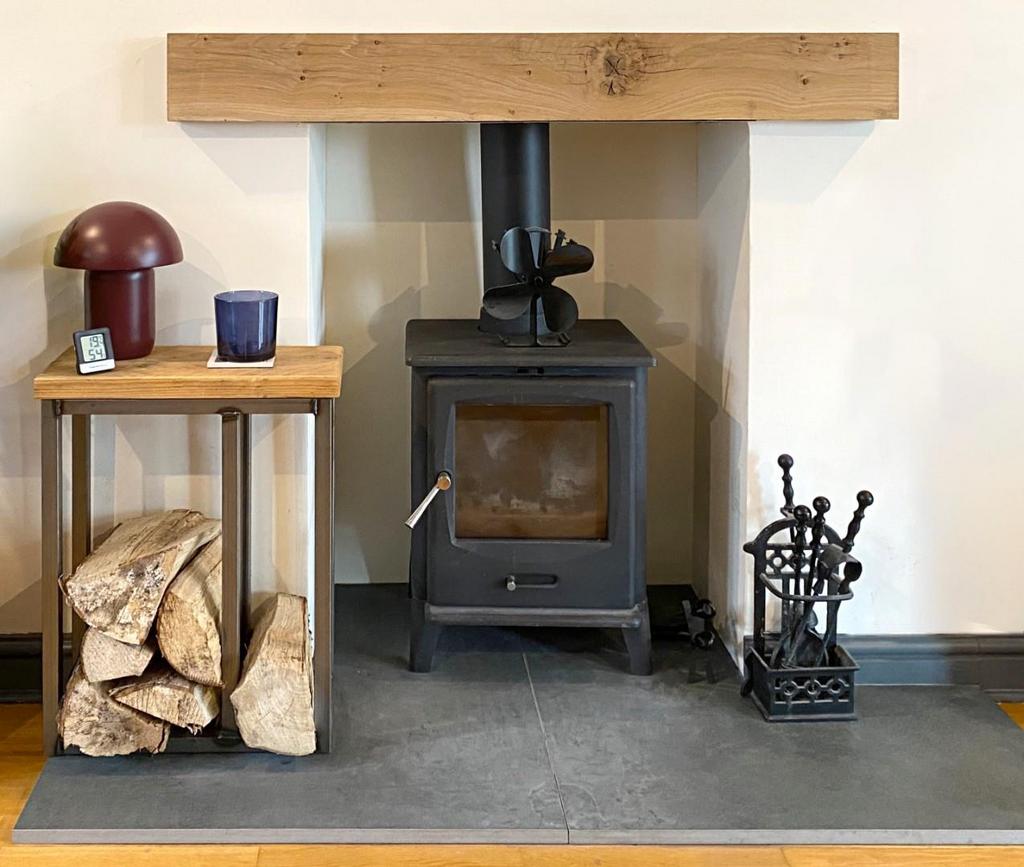 03-fireplace.jpg