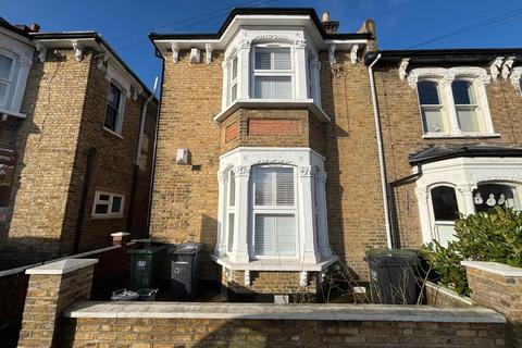 2 bedroom maisonette to rent, Howson Road, Brockley, London, SE4