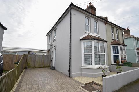 3 bedroom semi-detached house for sale, Bulverhythe Road, St. Leonards-On-Sea TN38