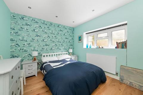 3 bedroom flat for sale, Hamlet Road, Crystal Palace, London, SE19