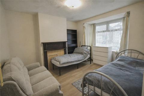 3 bedroom semi-detached house for sale, Holmesdale Road, Bexleyheath, Kent, DA7