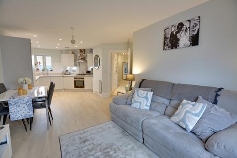 2 bedroom apartment for sale, Brocklehurst Way, Westvale Park, RH6