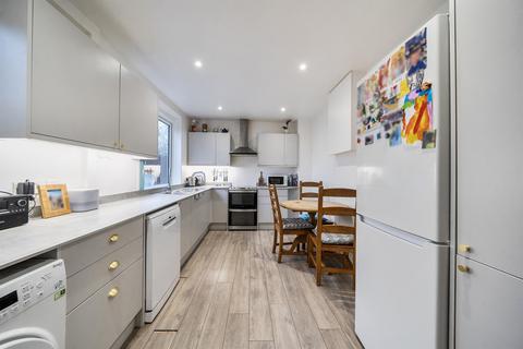 3 bedroom terraced house for sale, Willow Road, London
