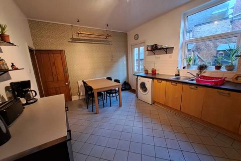 2 bedroom house to rent, Walkley Road, S6
