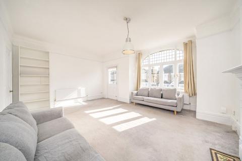2 bedroom maisonette to rent, Stanthorpe Road, London SW16