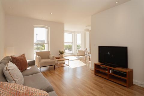 3 bedroom apartment for sale, Marine Parade, Worthing