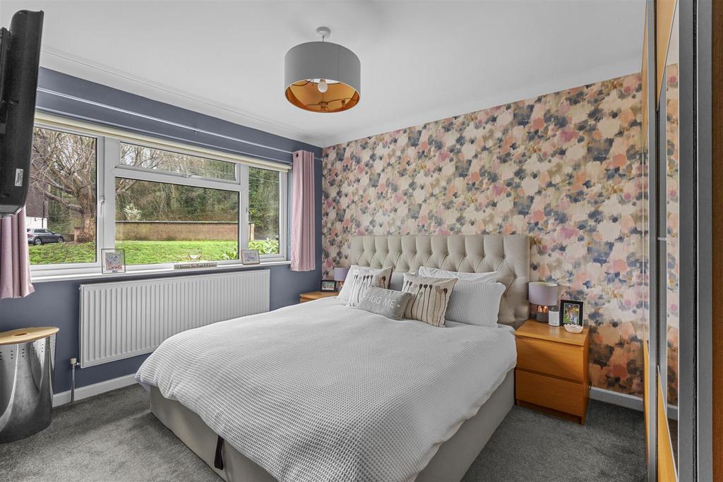 134 Hicks Farm Rise, HP13 7 SW-3.jpg