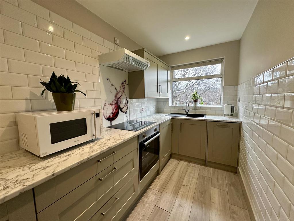 Lounge/Kitchen