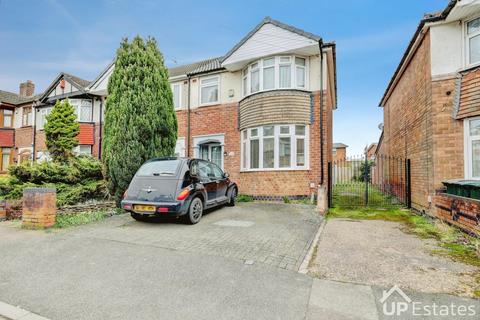 3 bedroom end of terrace house for sale, Silverdale Close, Coventry