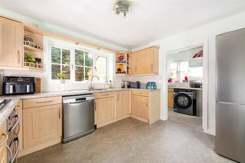4 bedroom detached house for sale, Sandy Road, Calvert, Buckinghamshire, MK18