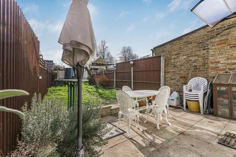 2 bedroom end of terrace house for sale, Pawsons Road, Croydon, CR0