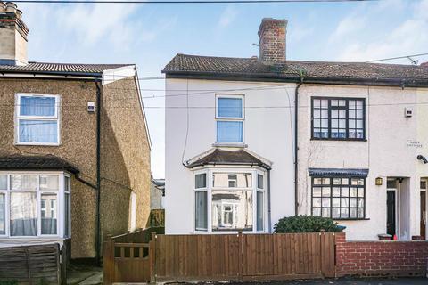 2 bedroom end of terrace house for sale, Pawsons Road, Croydon, CR0