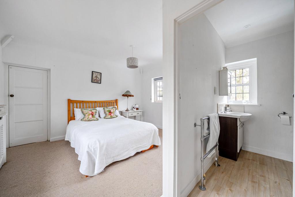 Bedroom/En-Suite