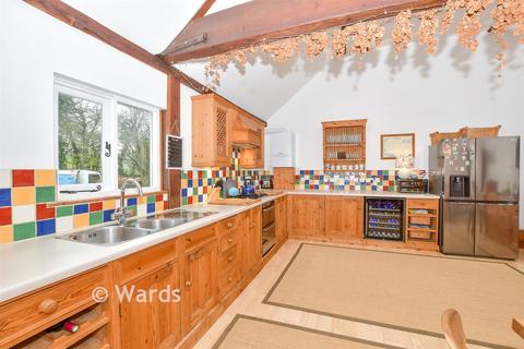 3 bedroom terraced house for sale, Gibbs Hill, Nettlestead, Maidstone, Kent