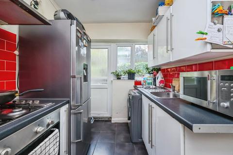 2 bedroom semi-detached bungalow for sale, Chesterfield Avenue, Nottingham NG4
