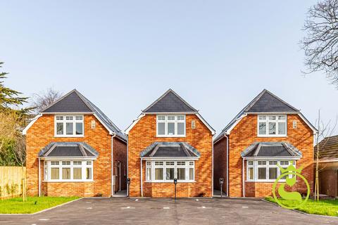 2 bedroom detached house for sale, Cynthia Road, Poole BH12