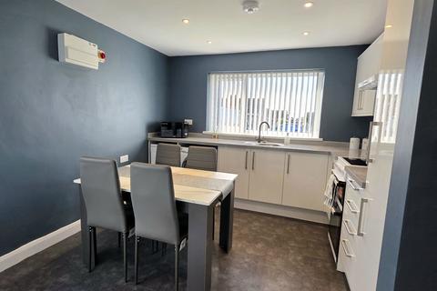 2 bedroom semi-detached bungalow for sale, St. Peters Close,Burgh Le Marsh,Skegness,Lincolnshire,PE24 5EH