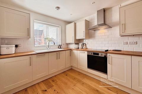 3 bedroom semi-detached house for sale, Alvington Manor View, Newport, Isle of Wight