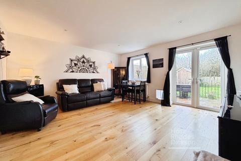 3 bedroom semi-detached house for sale, Alvington Manor View, Newport, Isle of Wight