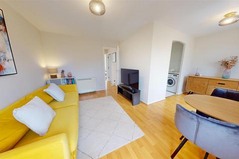 2 bedroom apartment for sale, Angora Drive, Salford