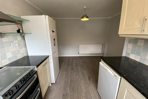 3 bedroom end of terrace house to rent, Fuller Street, Hendon, London
