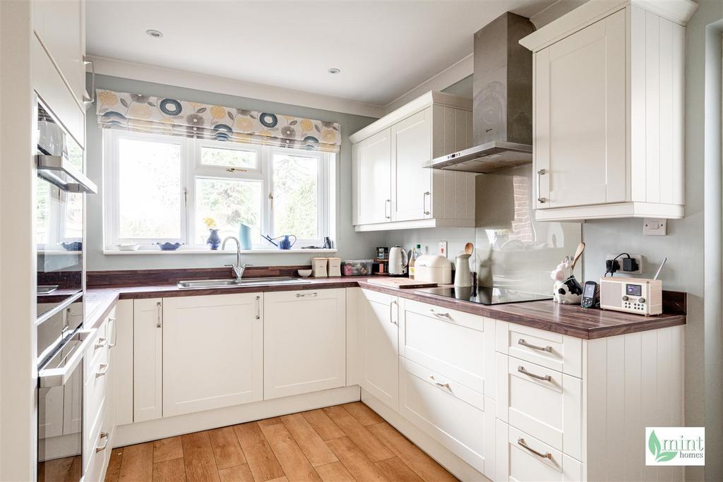 Aviary Road - Watermark-33.jpg