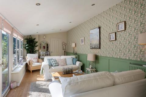 3 bedroom detached house for sale, Sefton Avenue, York