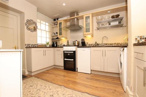 undefined, Russell Street, Bath BA1