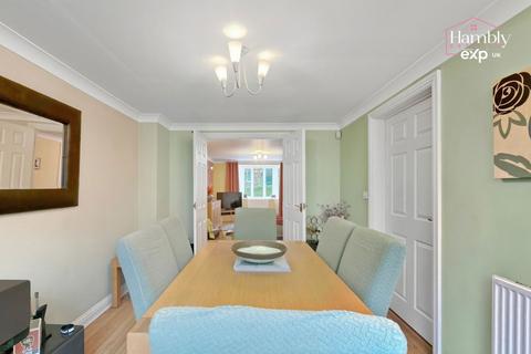 4 bedroom detached house for sale, Clos Coed Bach, Blackwood NP12