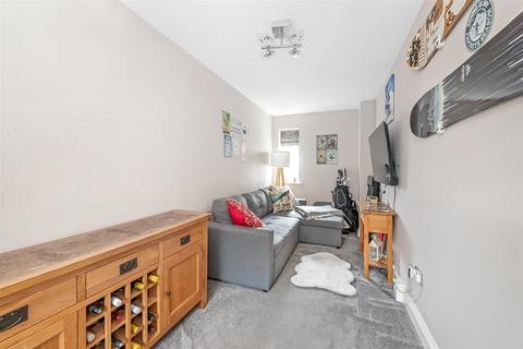undefined, Markfield Road, Caterham CR3