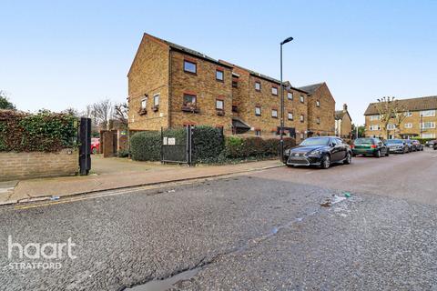 1 bedroom flat for sale, Sprowston Road, London