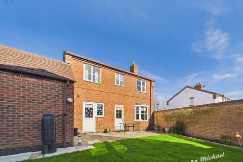 3 bedroom detached house for sale, Rixons Meadow, Aylesbury