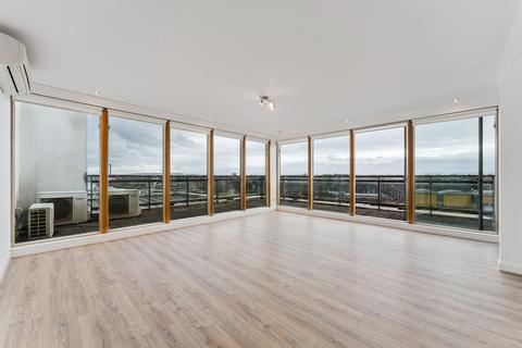 3 bedroom flat for sale, Meadowside Quay Walk, Flat 9/1, Penthouse, Glasgow Harbour, Glasgow, G11 6AX