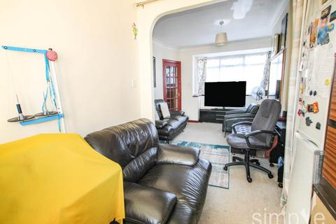 2 bedroom house to rent, Woodrow Avenue, Hayes, Middlesdex